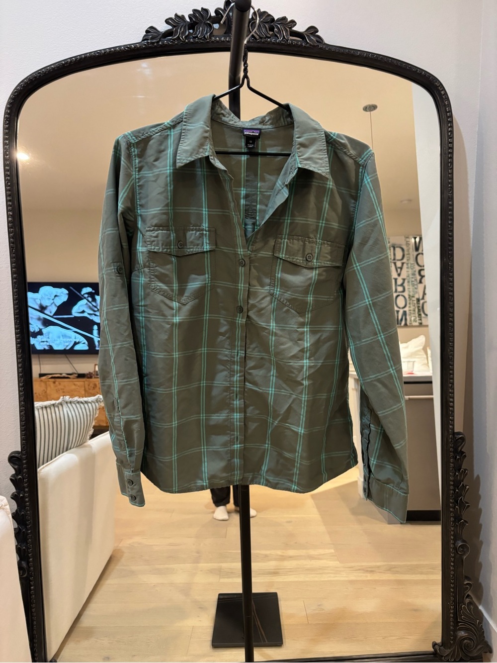 Patagonia Olive Green Plaid Lightweight Shirt Jacket